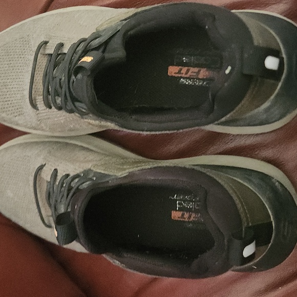 Skechers Gray Athletic Sneakers - Picture 5 of 6